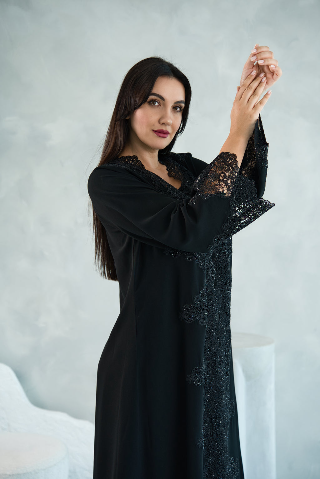 W05 | PREMIUM COLLECTION: BLACK DANTEL & SHIMMERING BEADS