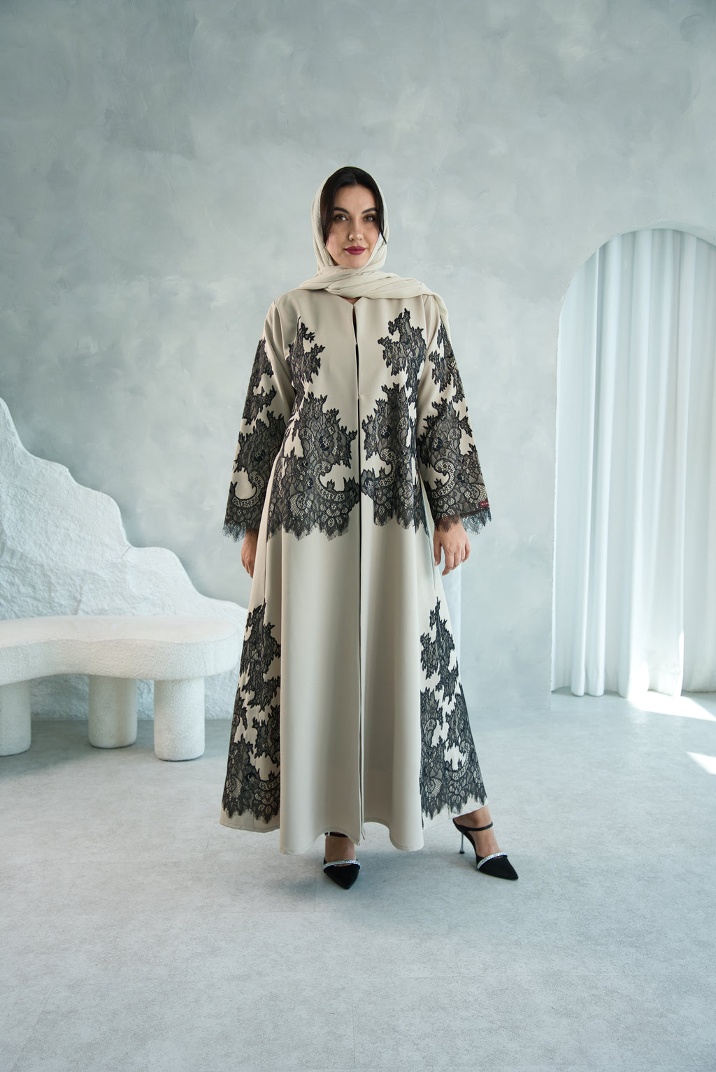W03 | DESIGNER ABAYA WITH BLACK DANTEL