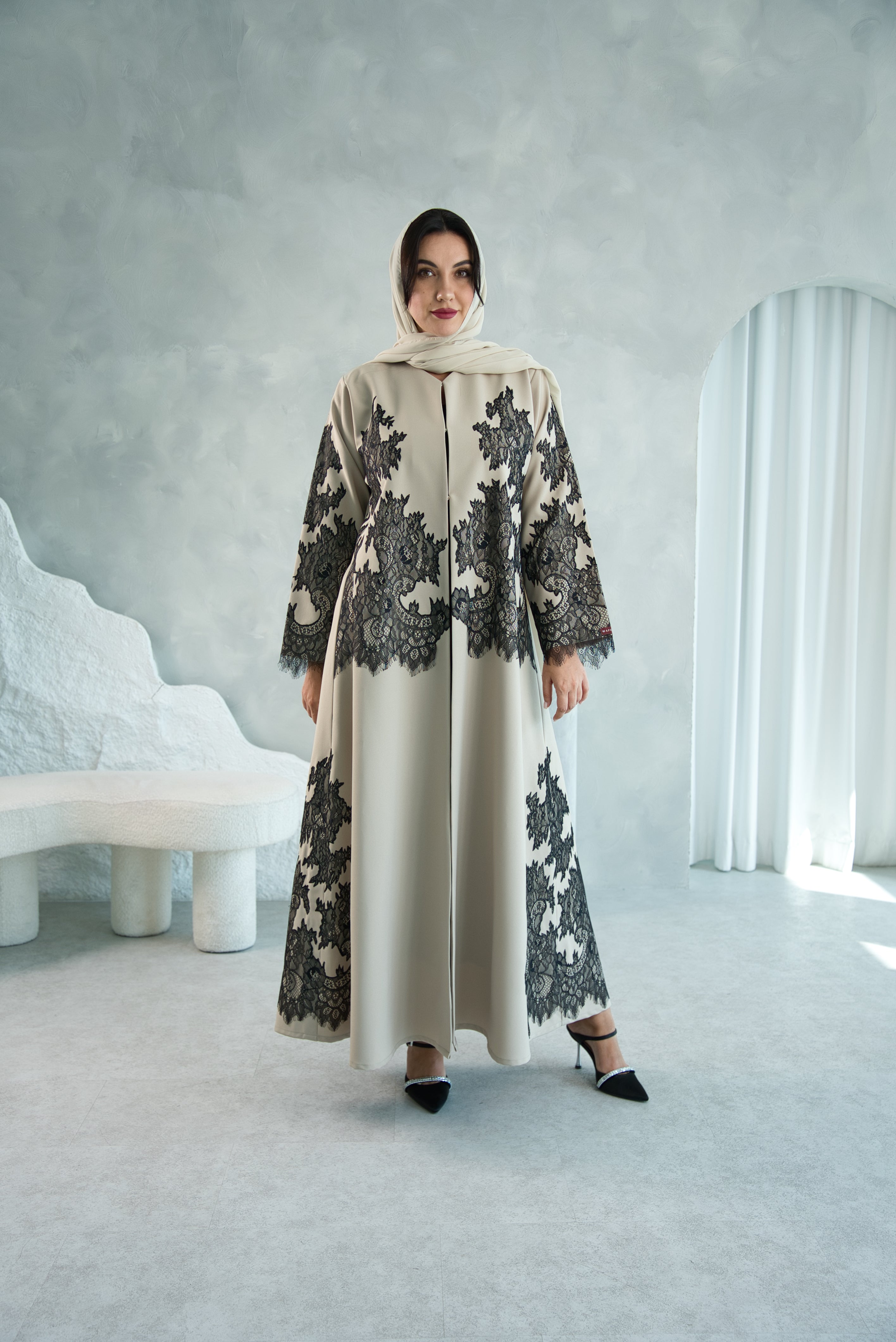 W03 | DESIGNER ABAYA WITH BLACK DANTEL
