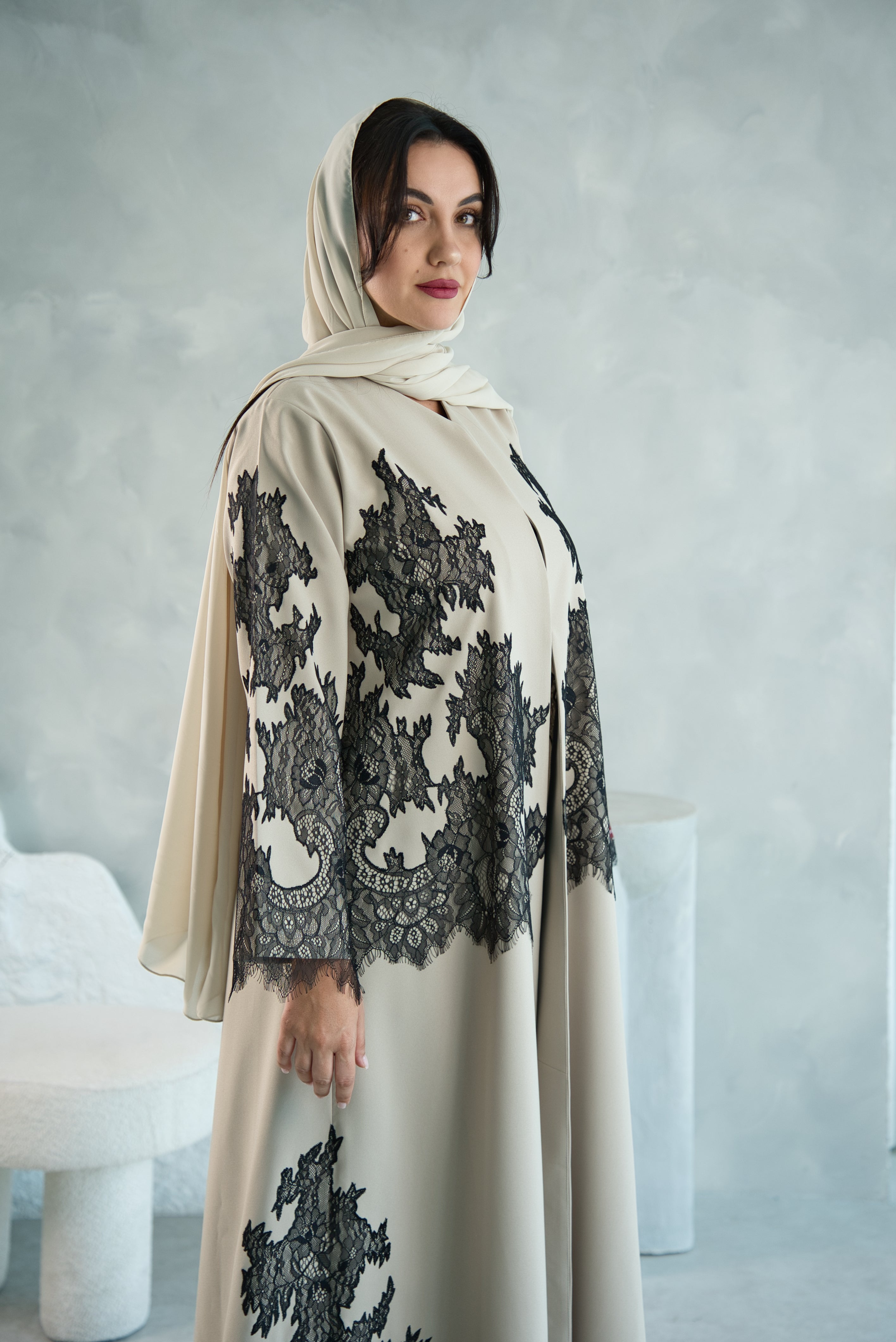 W03 | DESIGNER ABAYA WITH BLACK DANTEL