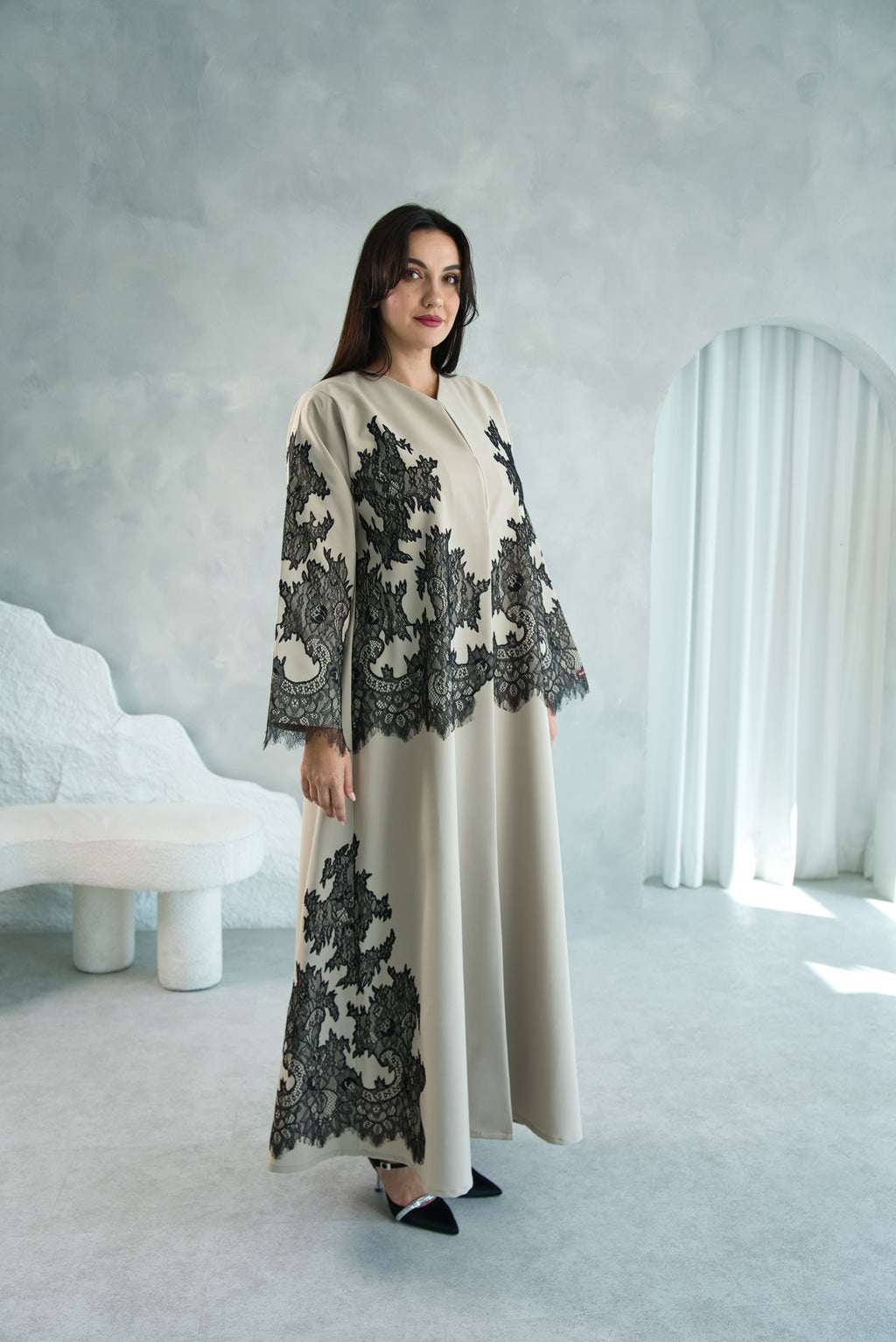 W03 | DESIGNER ABAYA WITH BLACK DANTEL