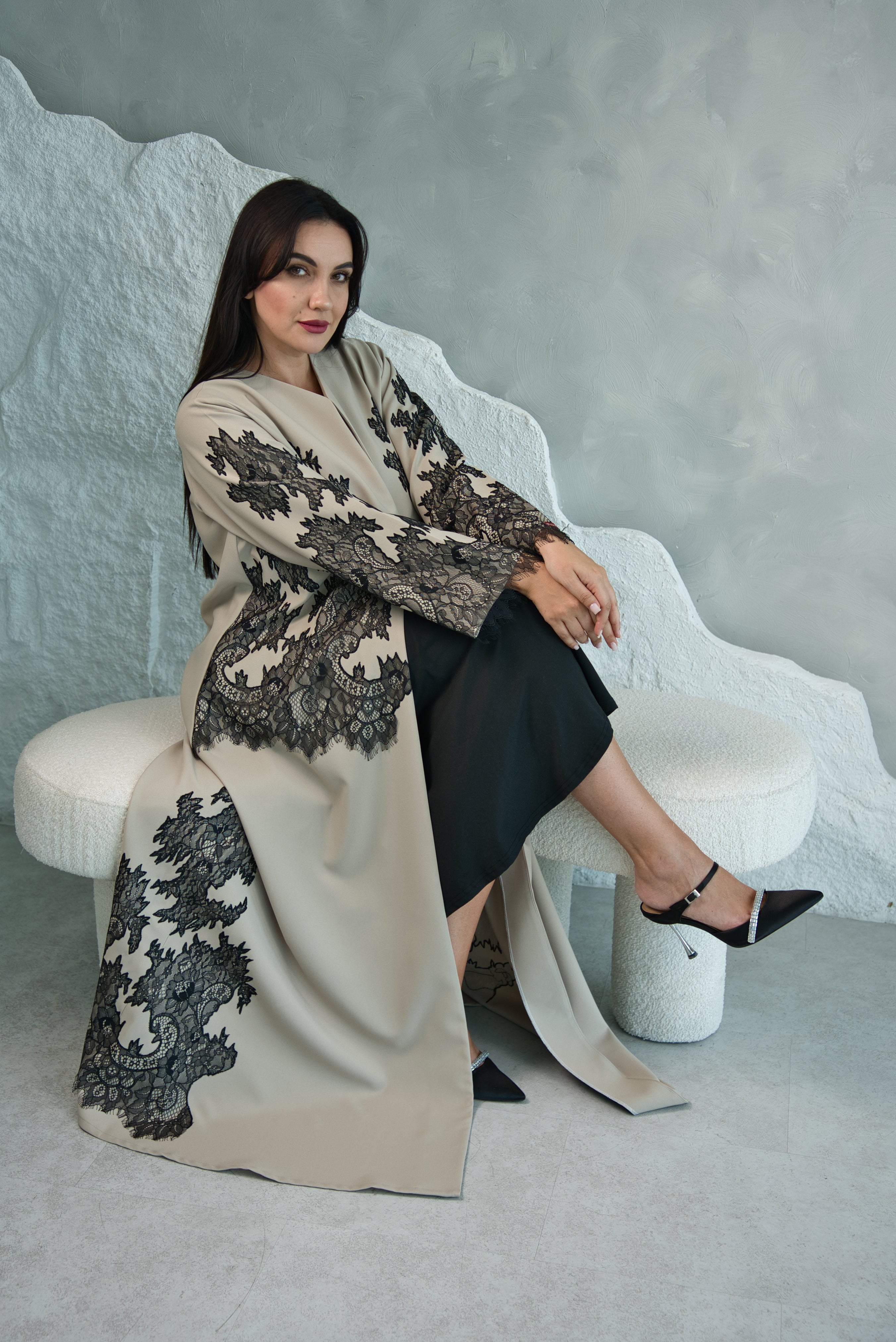 W03 | DESIGNER ABAYA WITH BLACK DANTEL